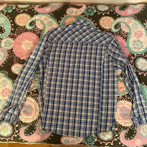 Helly Hansen medium size plaided shirt. - Picture 2 of 2